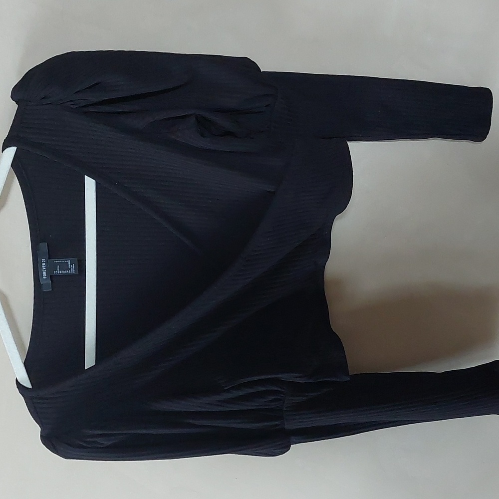 Long Half Puffy Half Fitted Sleeves Large Black Cropped Top From Forever 21